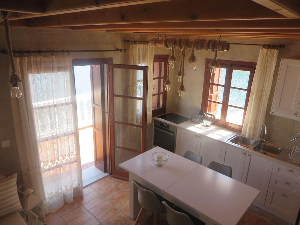 Affittacamere Maravelia Mare Sými Esterno foto
